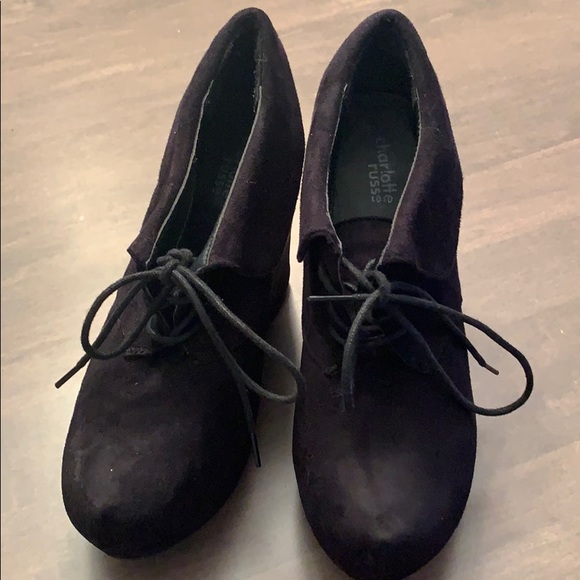 Beautiful Charolette Russe Black Ankle Booties🌸 - Picture 2 of 8